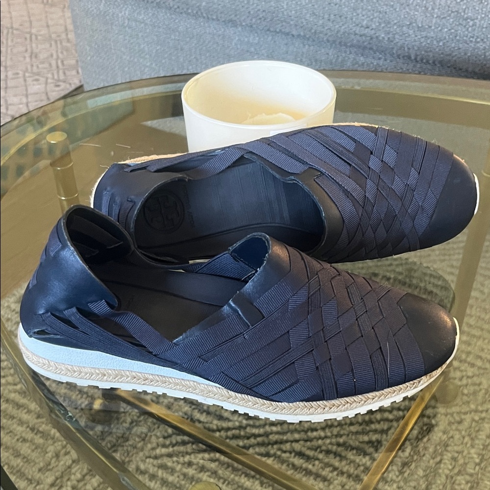 TORY BURCH NAVY JUPITER MEMORY FOAM HUARACHE SNEAKERS SLIP ON SHOES 37 6.5 $350